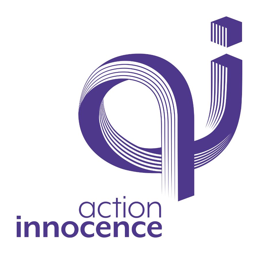 © © Action Innocence