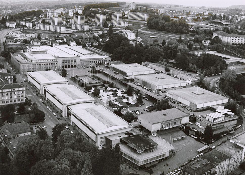 © Anonyme, Vue aérienne sur le Palais de Beaulieu et ses environs, photographie, vers 1973, coll. Musée Historique Lausanne, tous droits réservés. Crédits: Atelier de numérisation Ville de Lausanne, Olivier Laffely