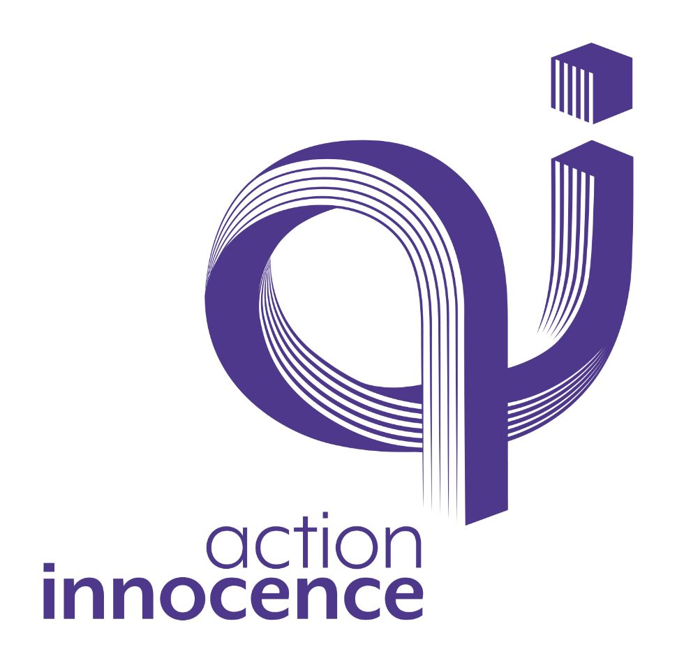 © © Action Innocence