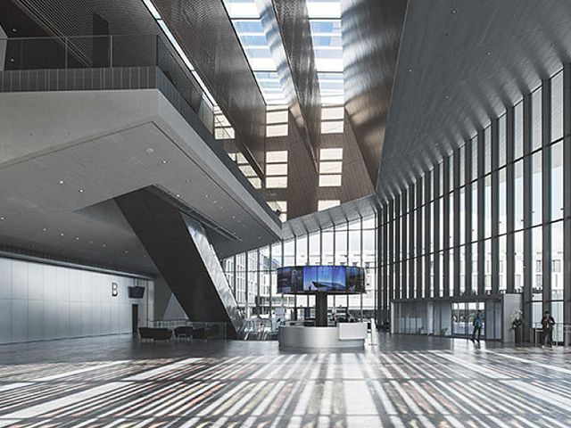 © EPFL