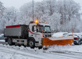 routes_deneigement_neige_camion-7 Reportage au Service de la mobilité, avec l'équipe responsable du déneigement (transport poids-lourd) avec Bernard Taverney (adjoint) et Eric Emery(chauffeur)