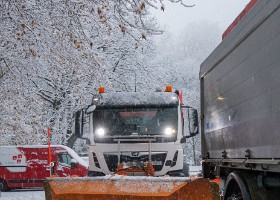 routes_deneigement_neige_camion-8 Reportage au Service de la mobilité, avec l'équipe responsable du déneigement (transport poids-lourd) avec Bernard Taverney (adjoint) et Eric Emery(chauffeur)