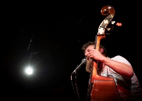 APEMS 20 ans concert Frédéric Erard, contrebasse, basse et chant.