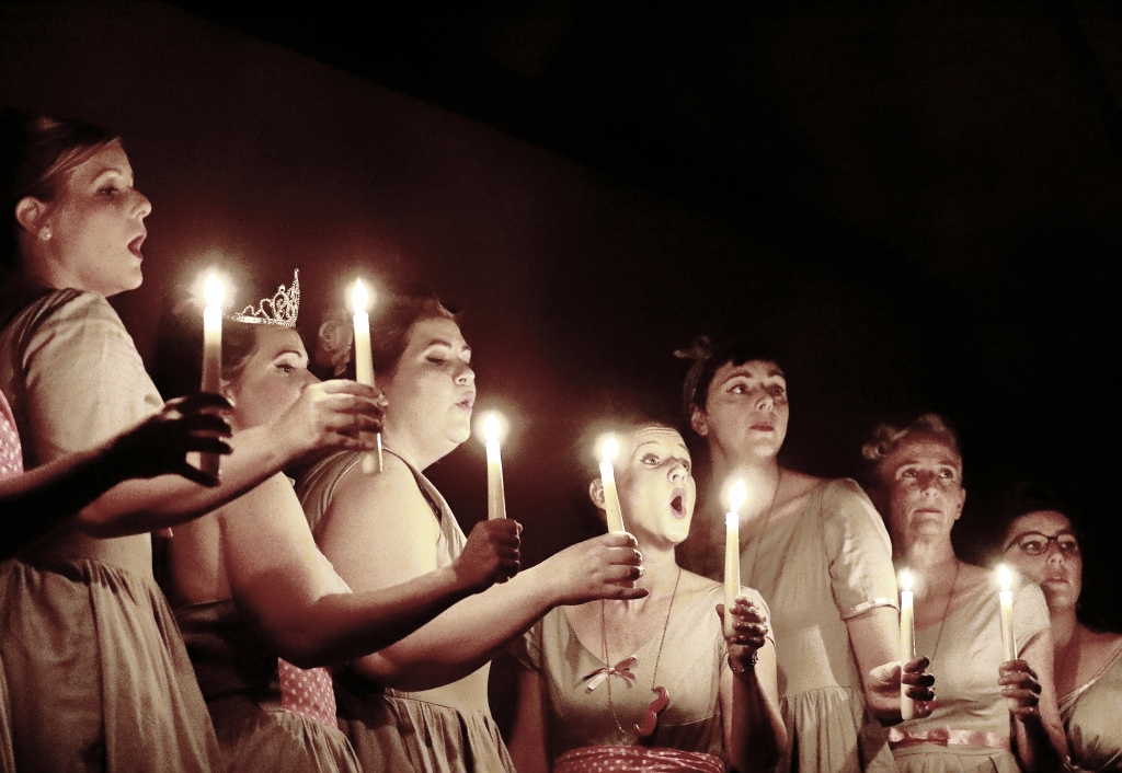 The Postiche, Barbershop au féminin