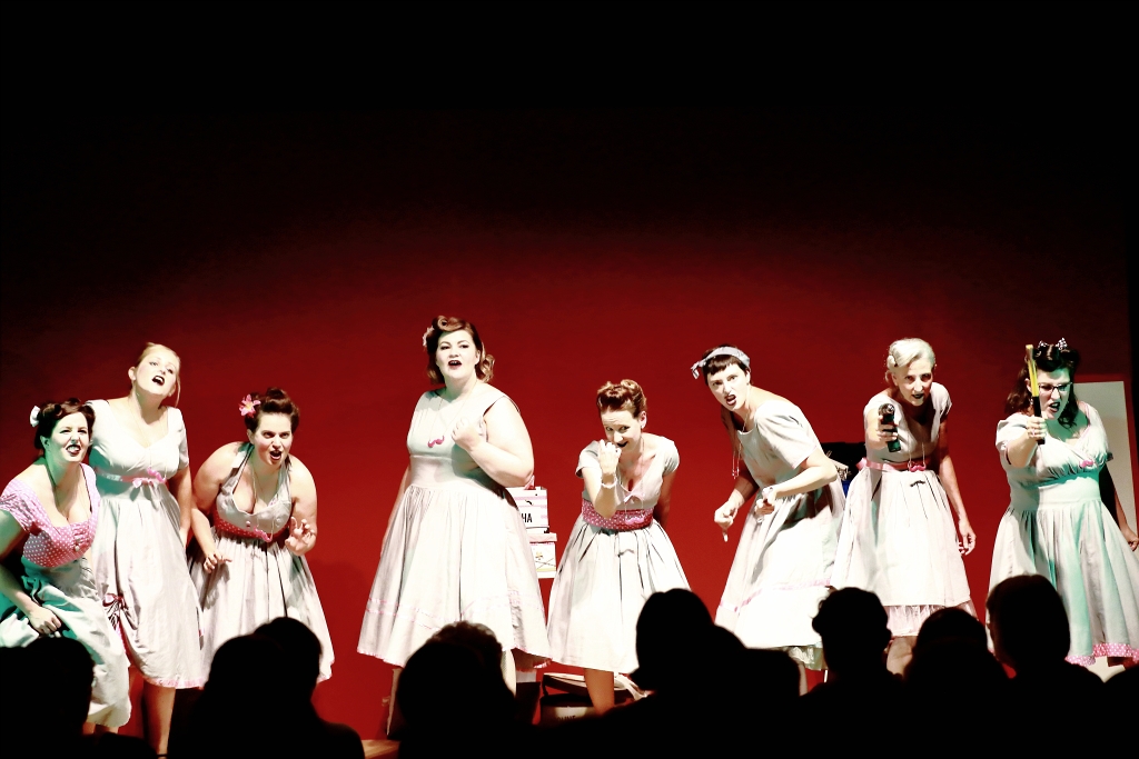 The Postiche, Barbershop au féminin