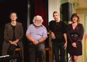 Les auteures et auteurs de la Sélection 2024 du Prix du livre de la Ville de Lausanne : Rinny Gremaud, Jean-François Haas, Kyra Dupont Trouvetzkoy, Isabelle Aeschlimann. Il manque Etienne Barilier pour compléter la Sélection 2024 Les auteures et auteurs de la Sélection 2024 du Prix du livre de la Ville de Lausanne : Rinny Gremaud, Jean-François Haas, Kyra Dupont Trouvetzkoy, Isabelle...