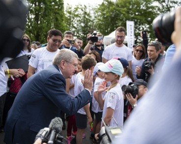 Maison Olympique inauguration «Give me Five Mr President!»