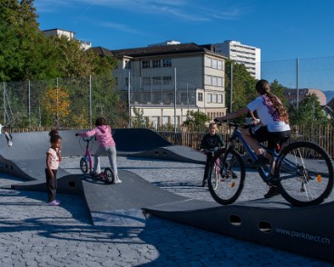 Inauguration toit de la Borde 2026 À la jonction des quartiers de la Borde, Bellevaux et la Pontaise, le toit du dépôt des tl devient un nouvel espace de loisirs et de rencontres...