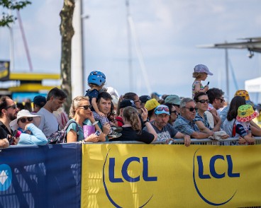 Tour de France Femmes Zwift 2026 Tour de France Femmes avec Zwift - Ferveur populaire et émotion pour le Grand Départ Suisse. Lausanne a vécu un samedi historique et chargé d'émotion ce 1er...