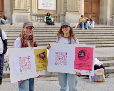 14-Témoignages_Place du 14 juin_07 Film et témoignages - Les frontières invisibles Par l’Association Intercultures et la Maison de Quartier des Faverges