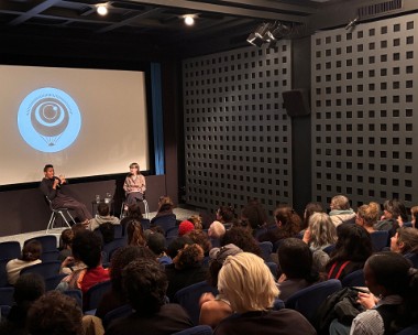 19-IMG_9164 2 Conférence et film - Rencontre avec Amandine Gay : Vivre, libre et Sisters in Struggle Amandine Gay, autrice et réalisatrice, et Faye Corthésy, coresponsable du...