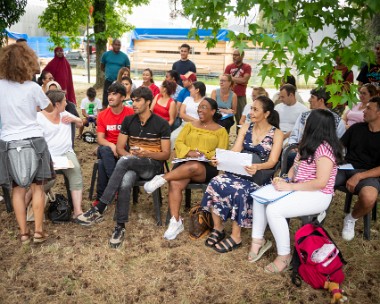 BLI Lausanne, le 19 juillet 2023. Cours de français à Vidy par le Bureau lausannois pour les immigrés (BLI). Photo: Sébastien Anex