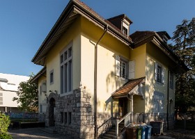 Sleep-in Lausanne COVID-19 Depuis 25 ans, le Sleep-In offre à toute personne qui manque provisoirement d’un abri, des locaux nécessaires pour y passer la nuit. Afin d’assurer...