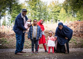 Un arbre, un enfant, édtion 2018 Un arbre, un enfant, édition 2018. Les parents des enfants nés à Lausanne en 2017 ont planté 1637 arbres le 6 octobre 2018 sur cette parcelle.