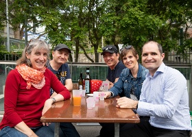 Fête des Voisins 2019 Voisins, voisines, un bel esprit de convivialité à l'heure de l'apéritif.