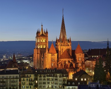 1-Cathédrale-Scénario crépuscule hiver, vue Est, ©Rémy Gindroz