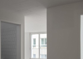 03_interieur2 Intérieur d’un logement en cours de finition du bâtiment à vocation sociale Saint-Martin 10-18. Janvier 2021.