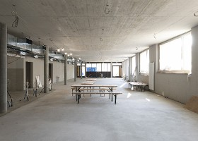 06_interieur4 Vue de la grande salle, en cour de finition, qui accueillera l’Espace, structure d’accueil de jour des sans-abri, et la Soupe populaire de la Fondation Mère...
