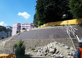 180725_Terrassement Travaux de terrassement du terrain et de soutènement: une phase préparatoire pour permettre la nouvelle construction. Août 2018.